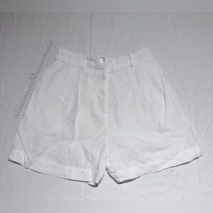 DONNI. White High-Waist Pleated Women's 100% linen pleated shorts 🤍🤍